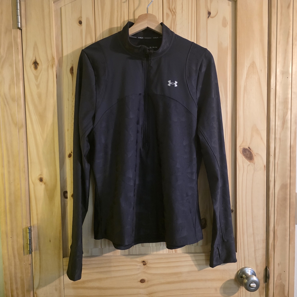 Under Armour Qualifier Run 1/2 Zip Jacket Pullover Black HeatGear EUC